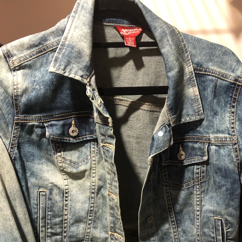 Arizona Cropped Acid Wash Denim Jacket